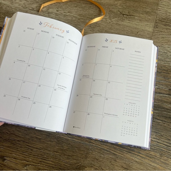 New! High Note x Artist designed 17 month planner - Picture 8 of 10